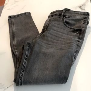 Hollister skinny black jeans,waist 27.